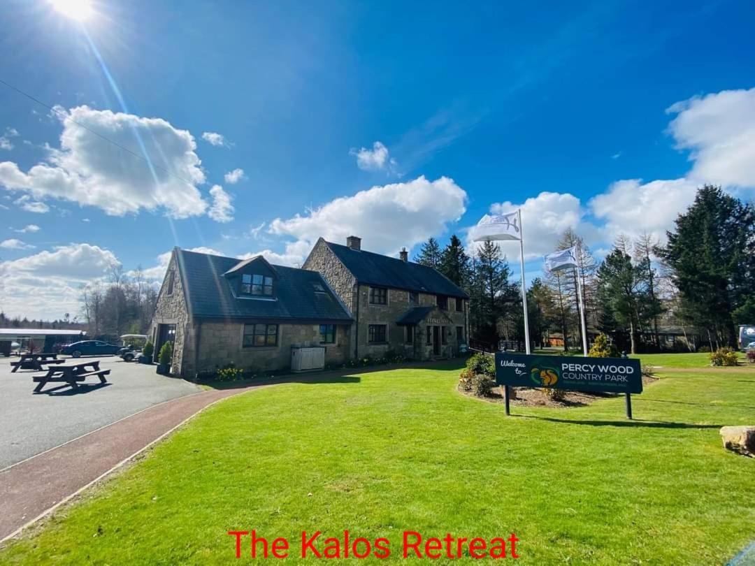 The Kalos Retreat - Hot Tub Lodge With Free 18 Hole Golf Course Swarland Dış mekan fotoğraf